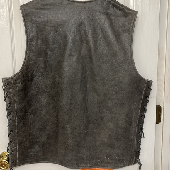 Tennessee Leather Motorcycle Vest - Picture 2 of 7